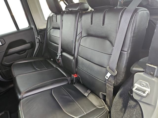 Used 2022 Jeep Wrangler Unlimited Sahara w/ Safety Group image 13