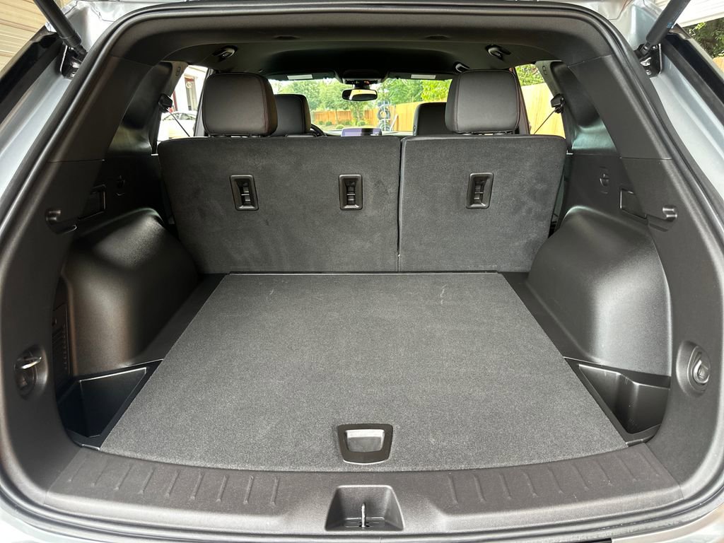 Used 2025 Chevrolet Blazer RS image 38