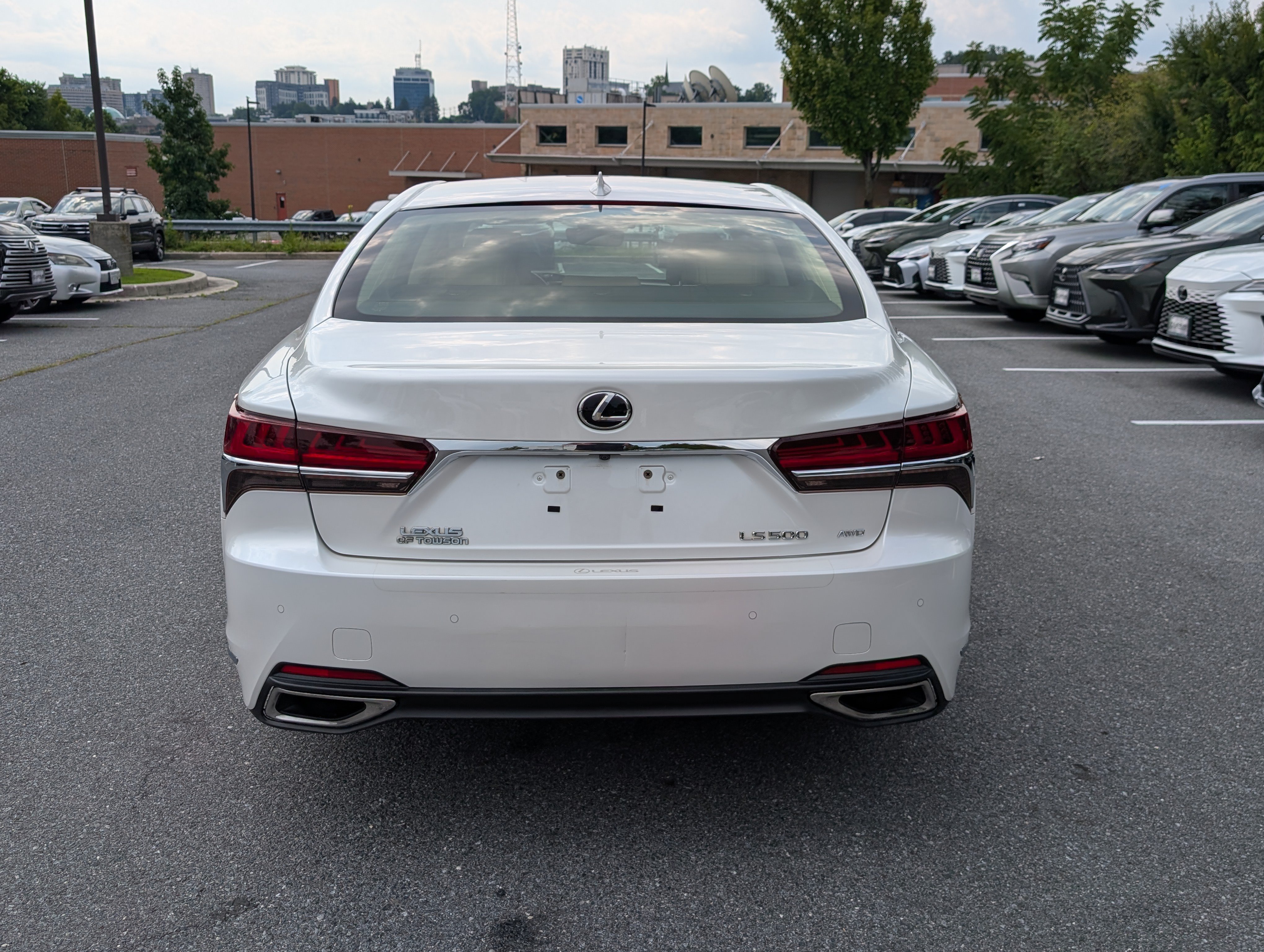 Used 2018 Lexus LS 500 AWD w/ Interior Upgrade Package image 4