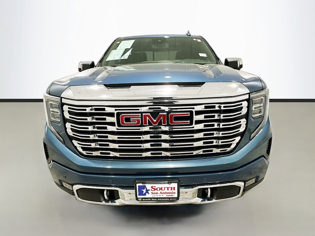 Used 2025 GMC Sierra 1500 Denali image 2
