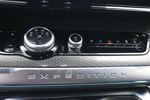 New 2026 Ford Expedition Platinum w/ Stealth Performance Package AWD/4WD image 14