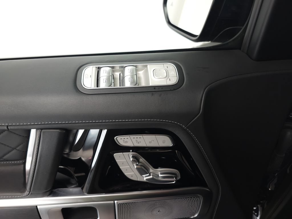 Used 2025 Mercedes-Benz G 550 image 6