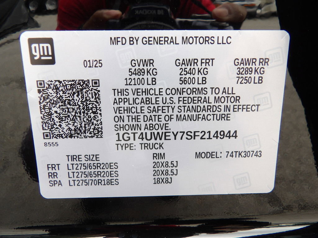 Used 2025 GMC Sierra 3500 Denali w/ Denali Reserve Package AWD/4WD image 70