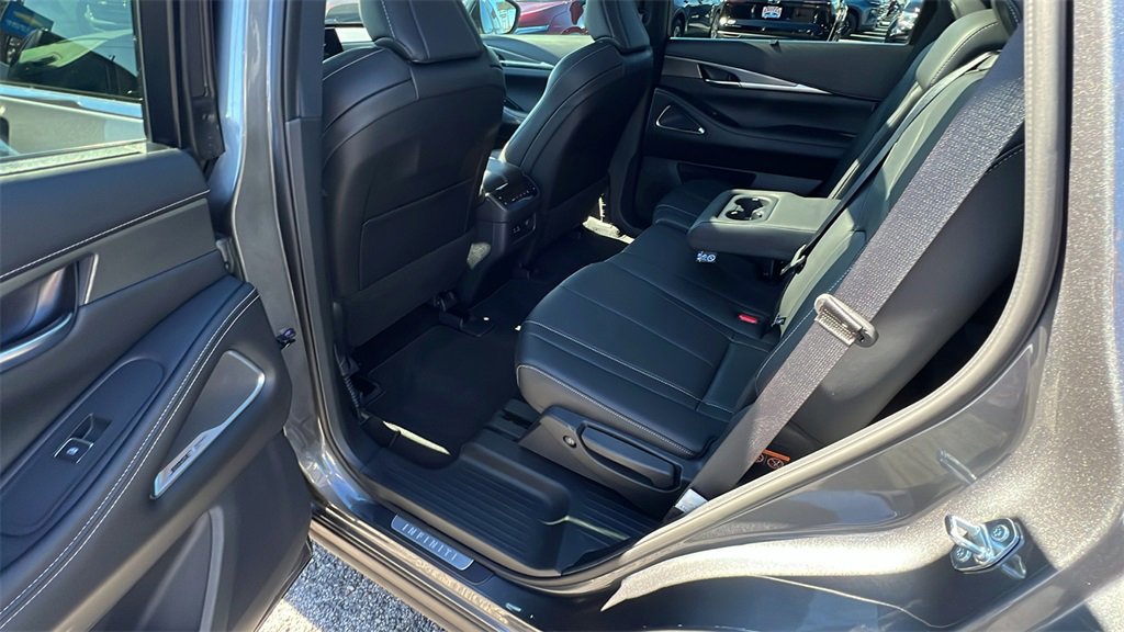 Used 2024 INFINITI QX60 Luxe w/ Performance Audio Package image 21