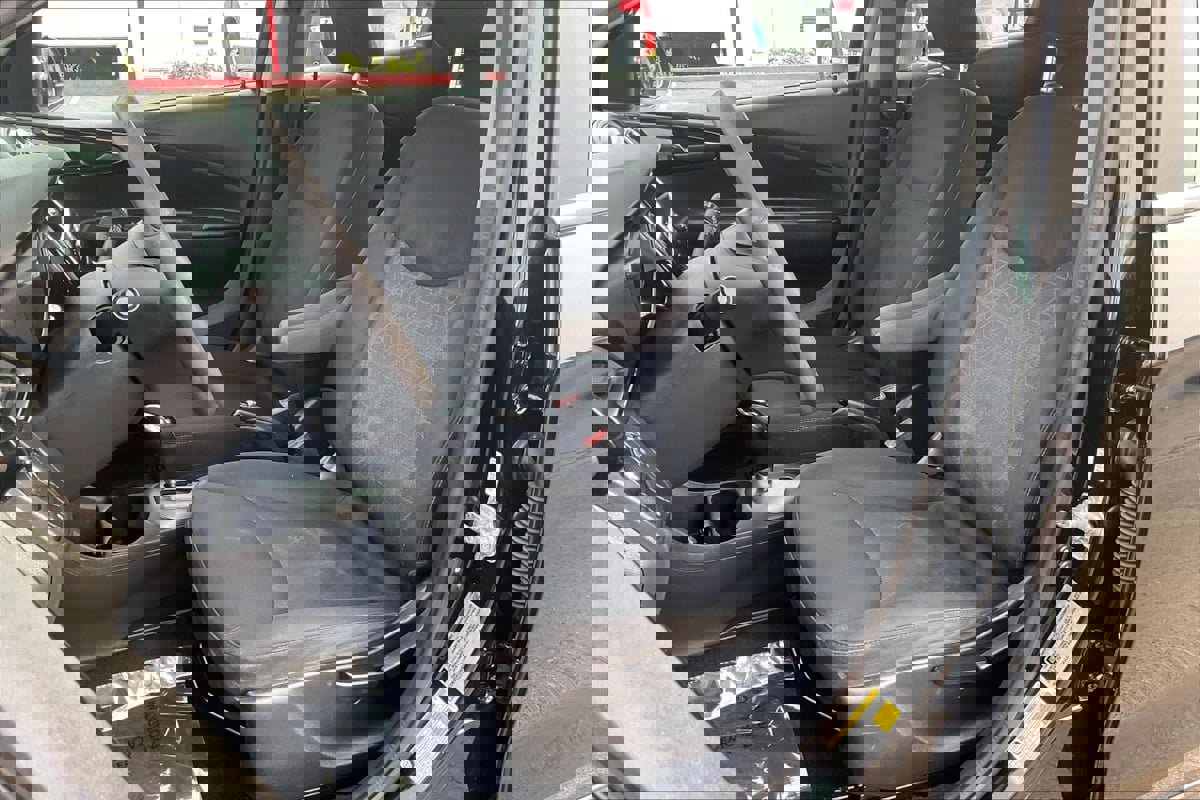 Used 2020 Chevrolet Spark LT image 21