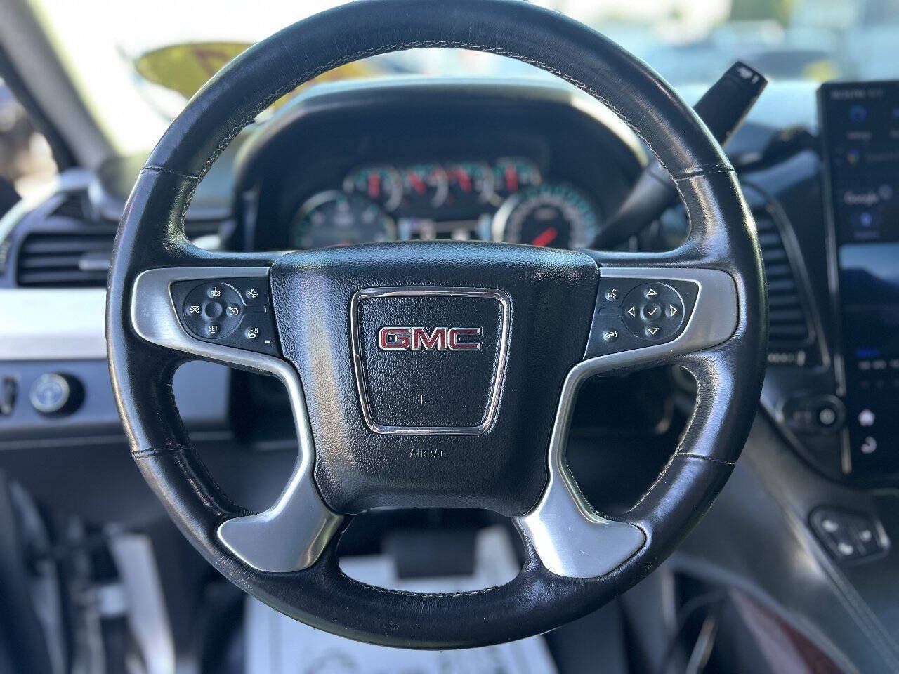 Used 2017 GMC Yukon SLT RWD image 10