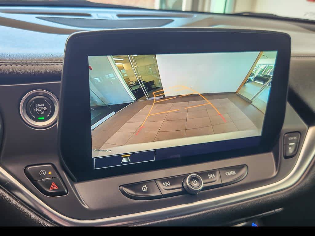 Used 2025 Chevrolet Blazer LT FWD image 17