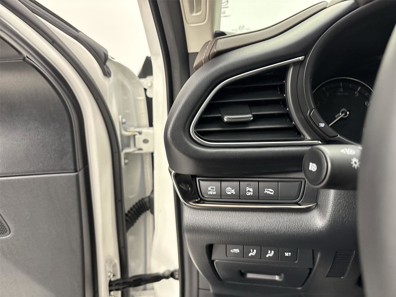 Used 2025 MAZDA CX-30 2.5 Turbo w/ Premium Plus Pkg image 31