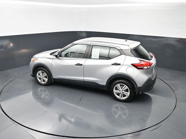 Used 2020 Nissan Kicks S FWD image 16