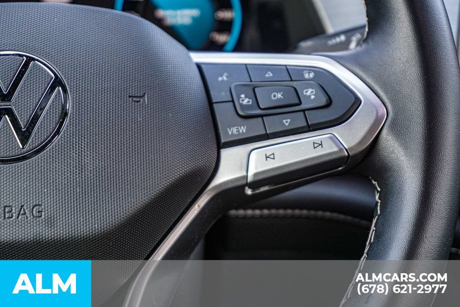 Used 2025 Volkswagen Atlas Cross Sport SE FWD image 29