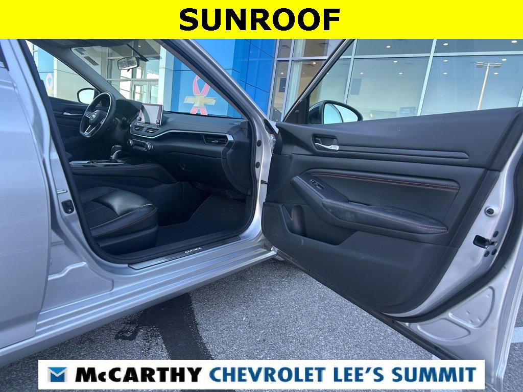 Used 2019 Nissan Altima 2.5 SR w/ SR Premium Package image 39