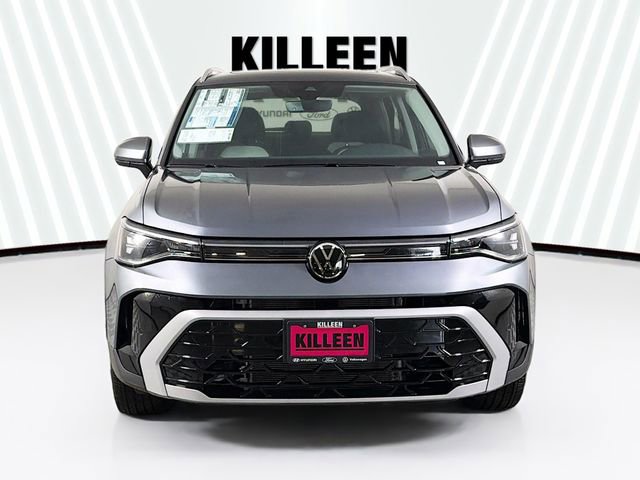 Used 2025 Volkswagen Taos SEL image 2