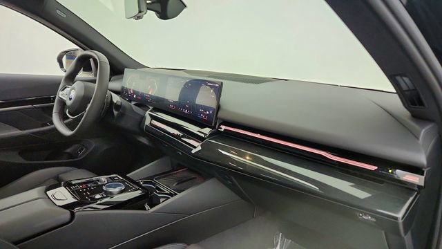 Used 2026 BMW 530i image 21