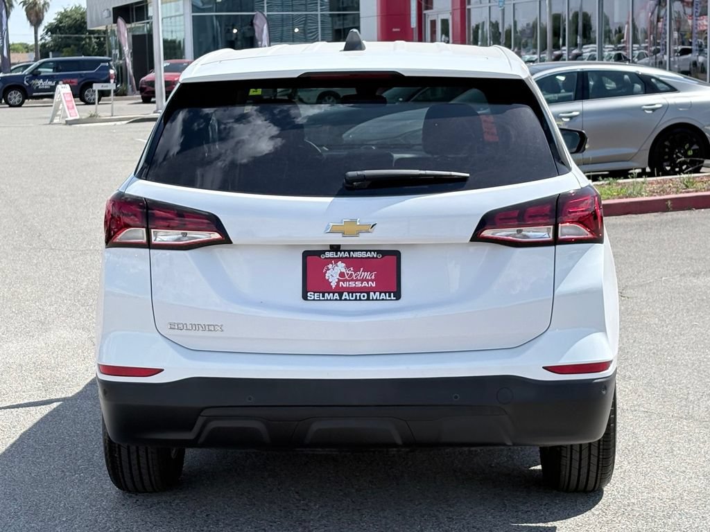 Used 2023 Chevrolet Equinox LS w/ LS Convenience Package FWD image 6