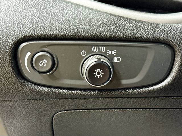 Used 2023 Chevrolet Malibu RS image 12