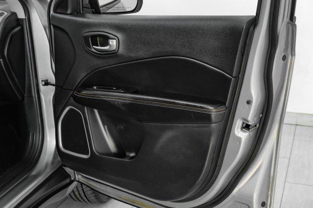 Used 2021 Jeep Compass Latitude image 40