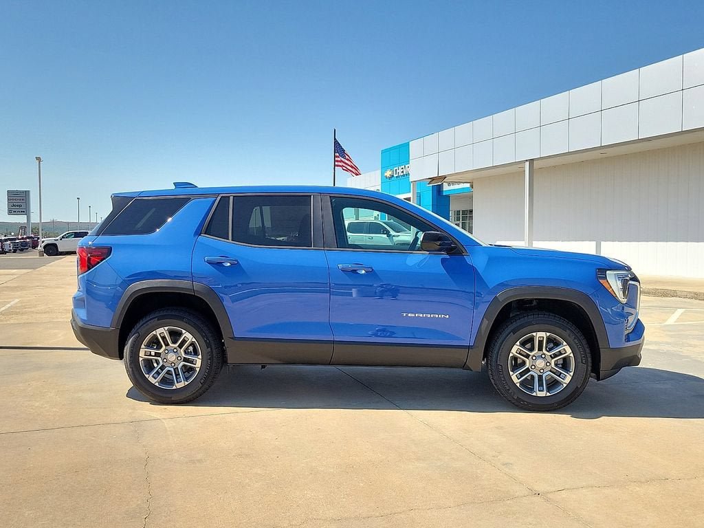New 2027 GMC Terrain Elevation w/ LPO, Floor Liner Package FWD image 7