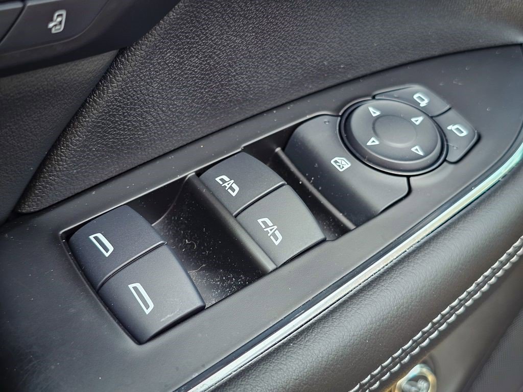 Certified 2023 Buick Envision Essence AWD/4WD image 9