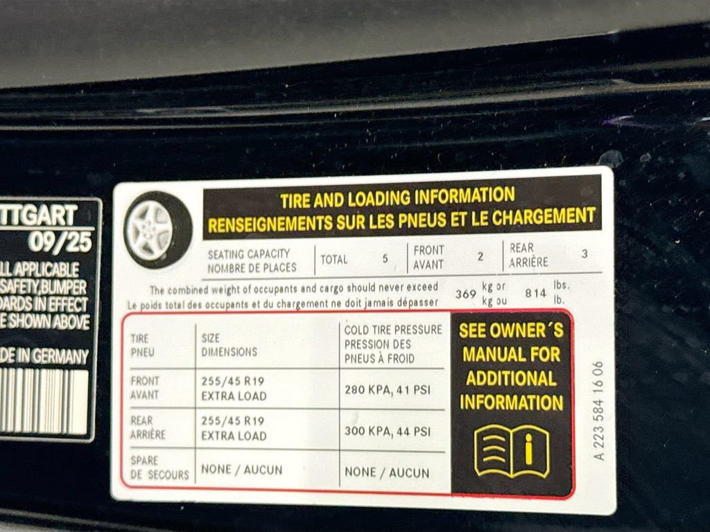 Certified 2026 Mercedes-Benz S 580 4MATIC Sedan image 38
