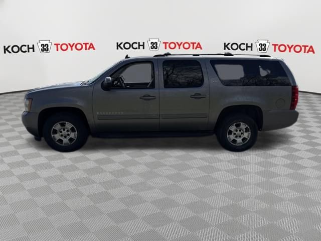 Used 2007 Chevrolet Suburban LT image 4