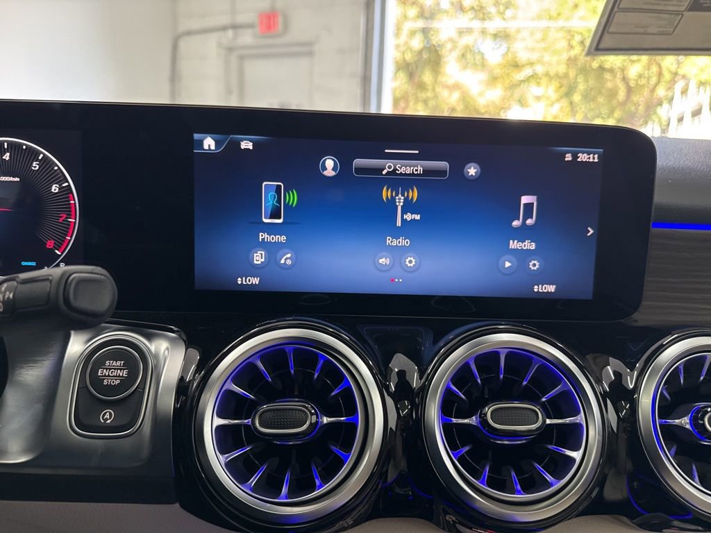 Used 2026 Mercedes-Benz GLB 250 GLB 250 image 34