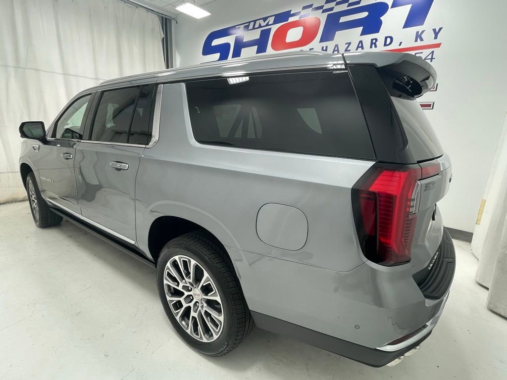 New 2026 GMC Yukon XL Denali w/ Sun & Power Step Package AWD/4WD image 7