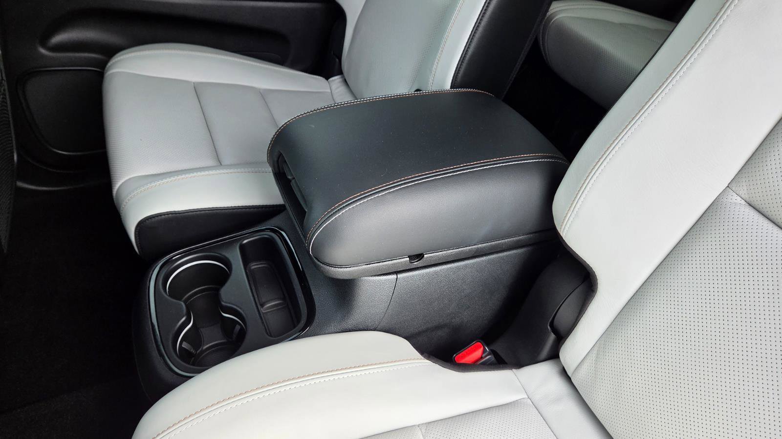 Used 2025 Dodge Durango SRT Hellcat image 52