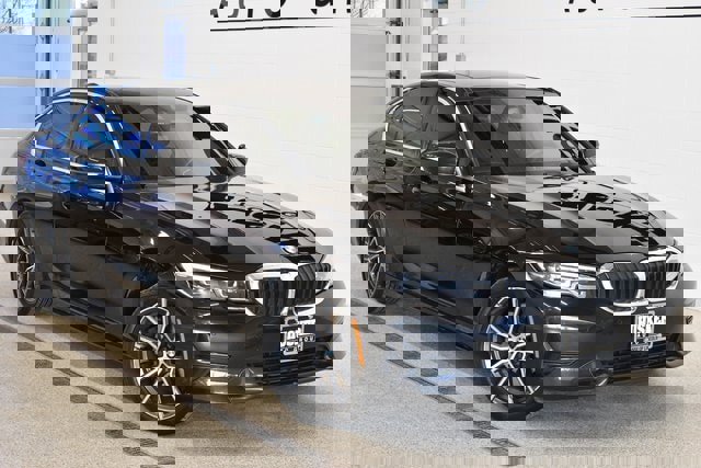 Used 2021 BMW 330i xDrive Sedan w/ Premium Package image 1