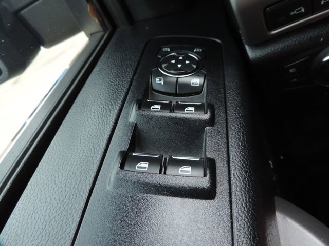 Used 2017 Ford F150 Platinum w/ Equipment Group 701A Luxury image 32