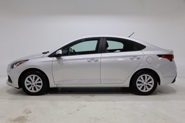 Used 2022 Hyundai Accent SE FWD image 4