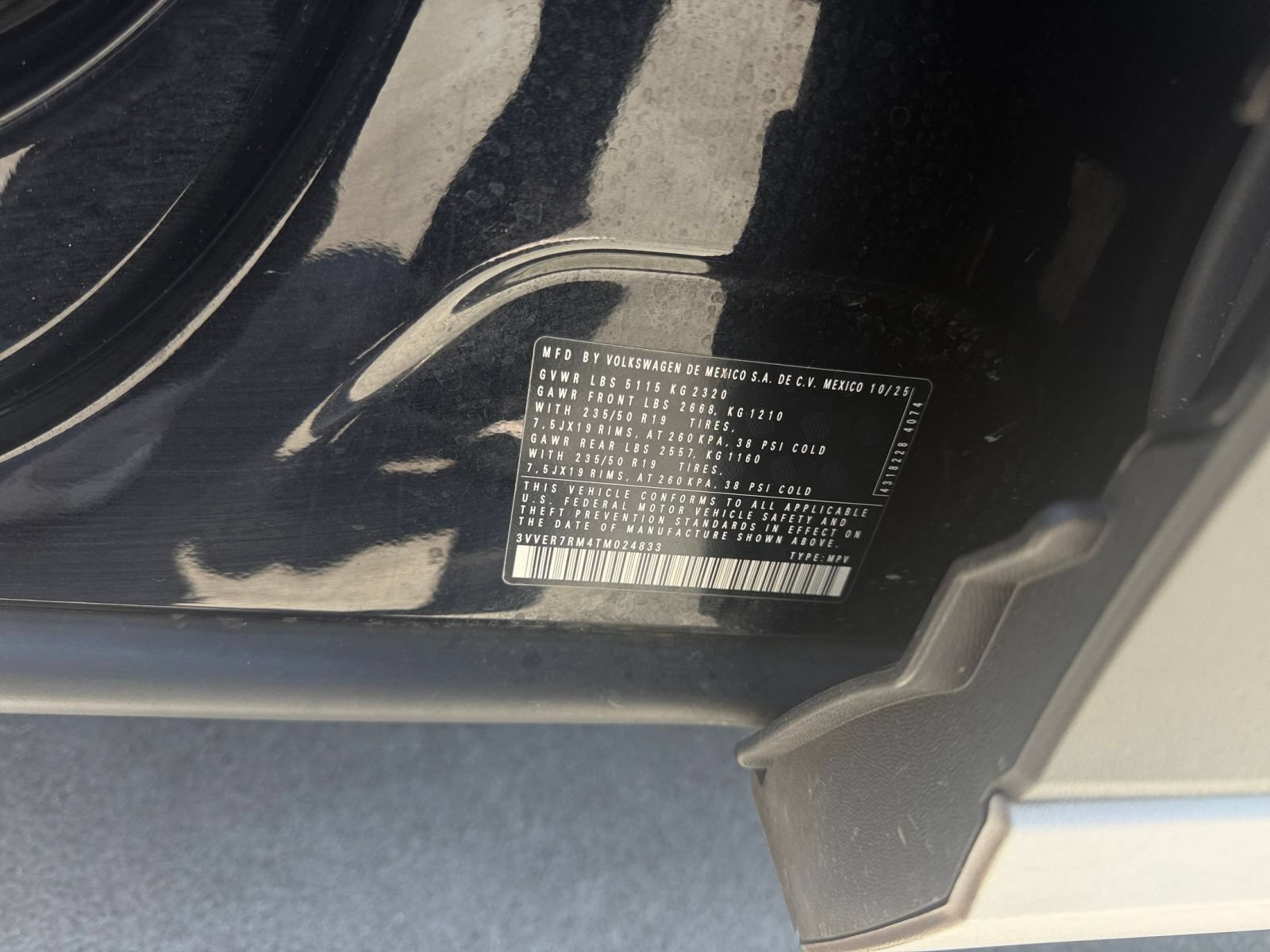Used 2026 Volkswagen Tiguan SE AWD/4WD image 31