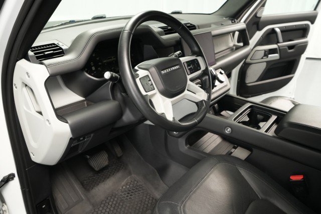 Used 2023 Land Rover Defender 130 X-Dynamic SE AWD/4WD image 30