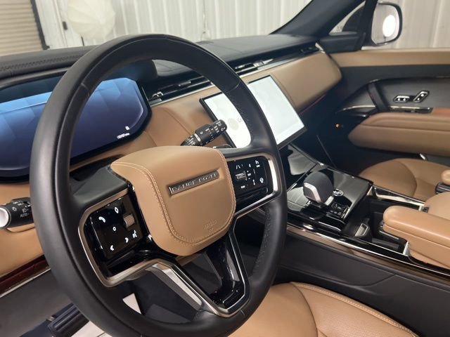 Used 2025 Land Rover Range Rover Sport SE image 10