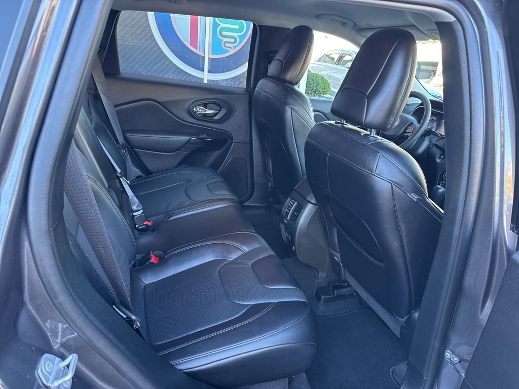 Used 2023 Jeep Cherokee Altitude Lux AWD/4WD image 53