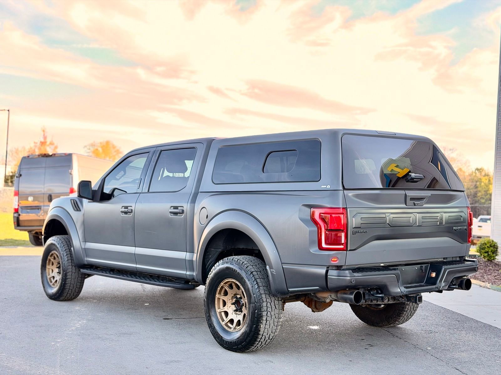 Used 2018 Ford F150 Raptor w/ Equipment Group 802A Luxury image 10