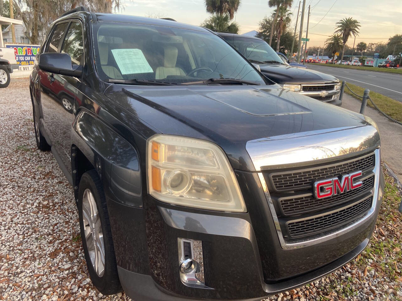 Used 2011 GMC Terrain SLT FWD image 1