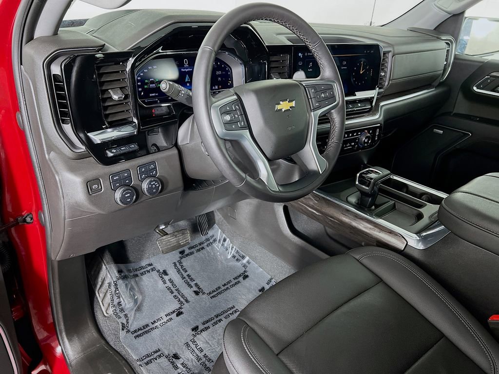 Used 2023 Chevrolet Silverado 1500 LTZ w/ LTZ Premium Package image 9