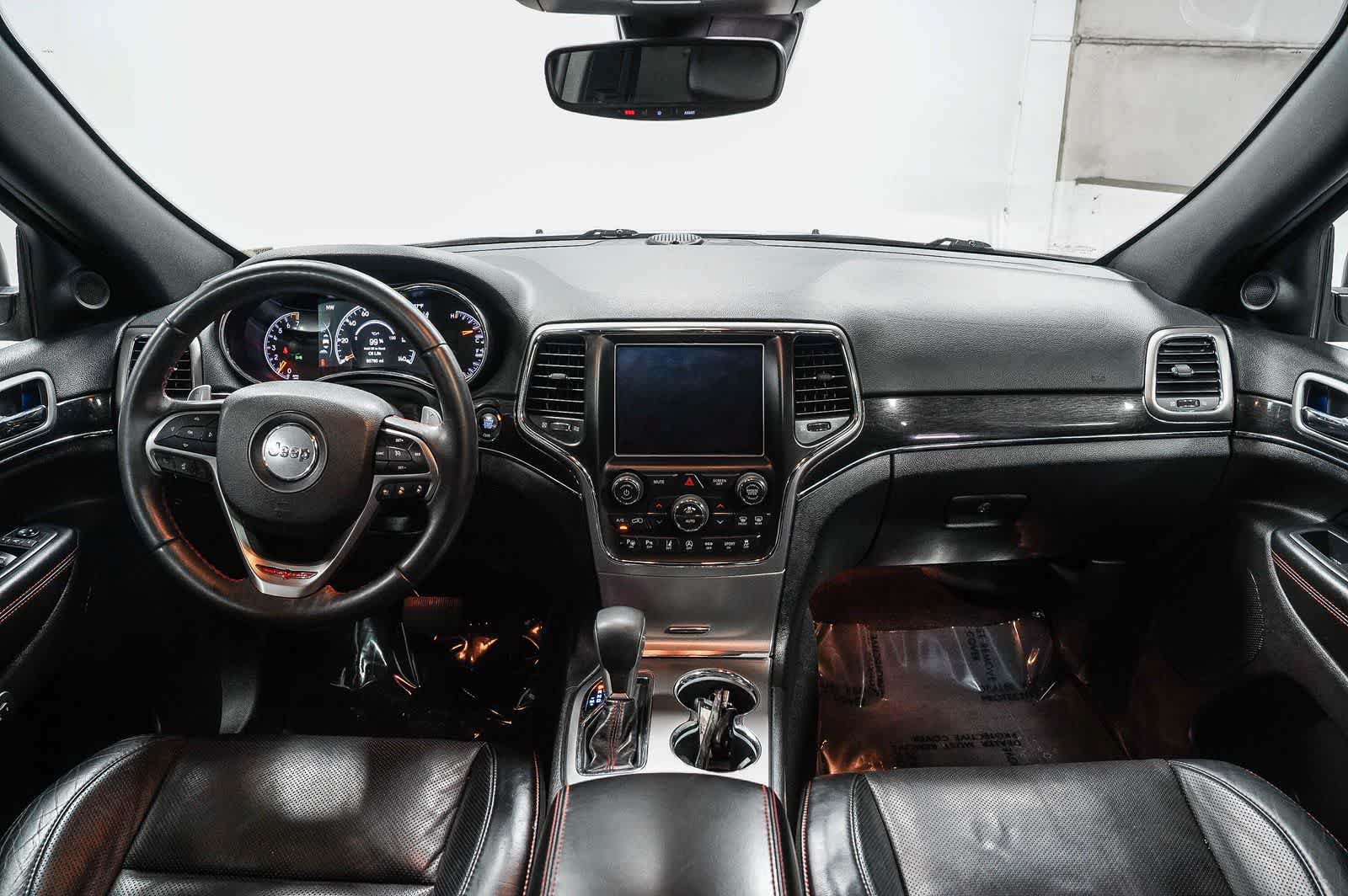 Used 2018 Jeep Grand Cherokee Trailhawk w/ Trailhawk Luxury Group AWD/4WD image 12