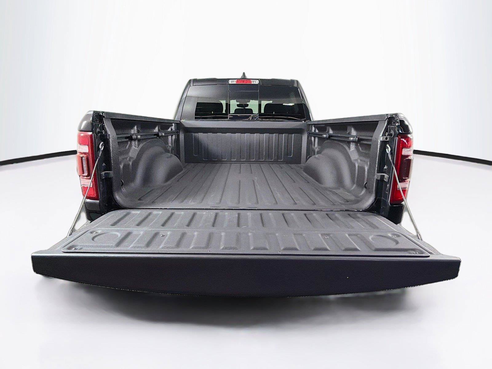 Used 2023 RAM 1500 Big Horn AWD/4WD image 14