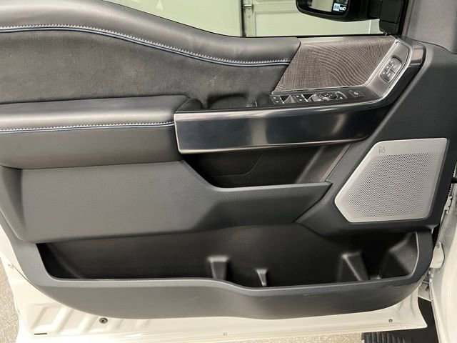 Used 2025 Ford F450 Platinum w/ FX4 Off-Road Package image 21