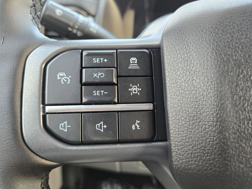 New 2025 Ford F150 Lightning Flash AWD/4WD image 17