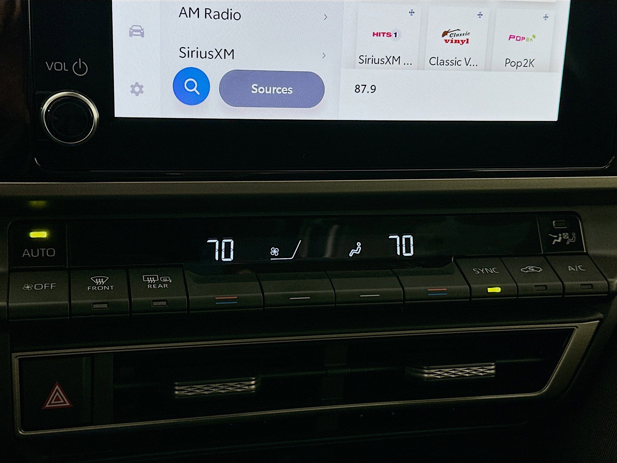 Used 2025 Toyota Camry LE image 23