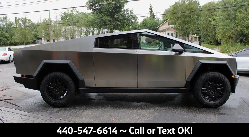 Used 2024 Tesla Cybertruck Cyberbeast image 11