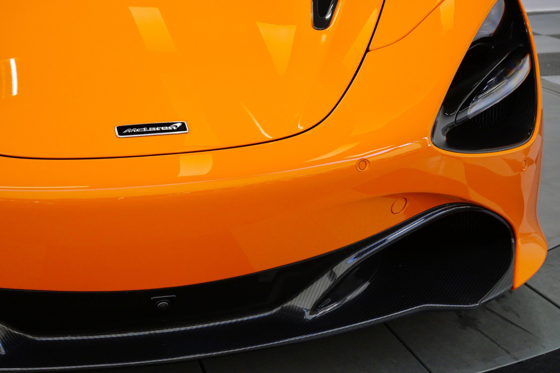 Used 2022 McLaren 720S RWD image 40