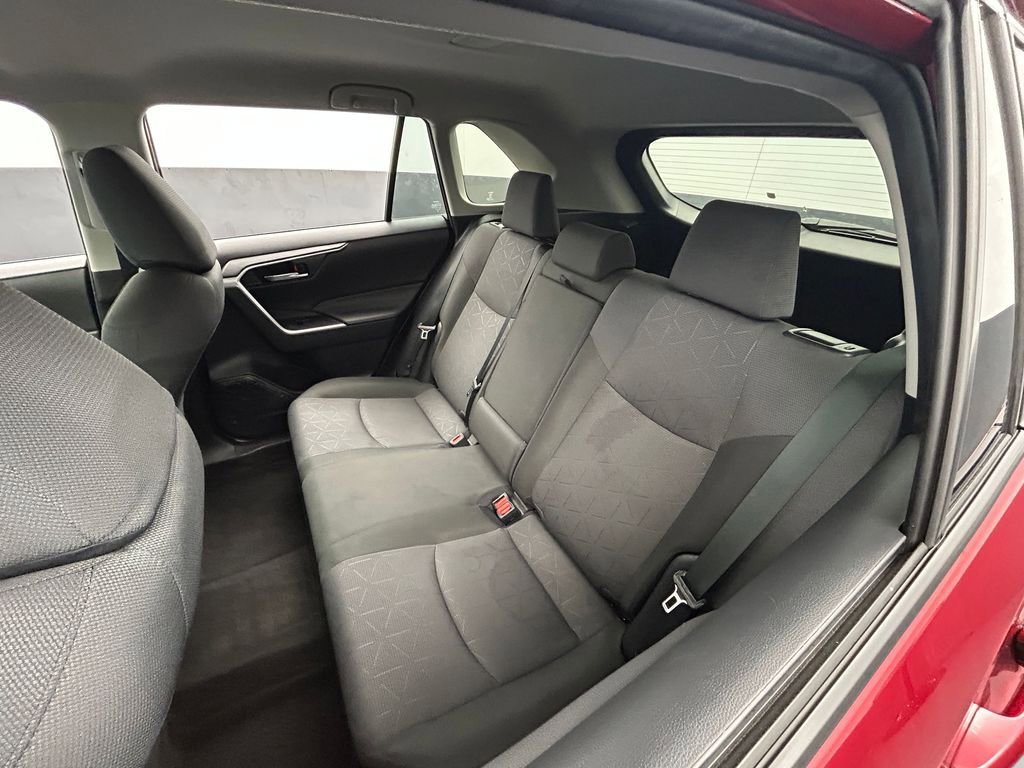 Used 2025 Toyota RAV4 XLE image 35