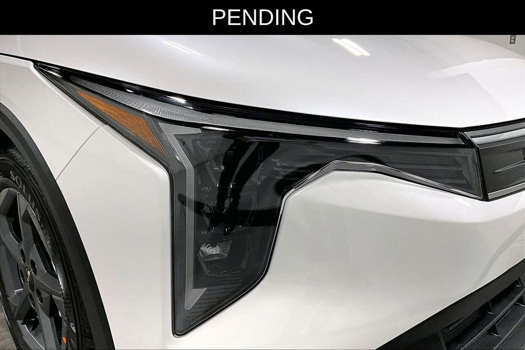 New 2025 Kia K4 FWD image 28