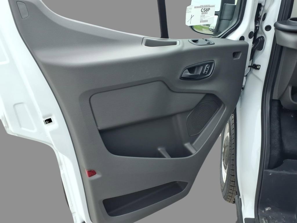 New 2026 Ford Transit 250 148 Medium Roof RWD image 12