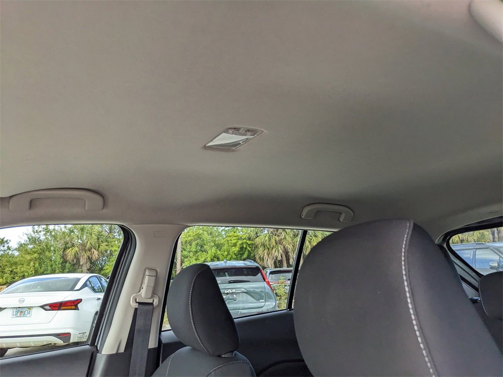 Used 2022 Nissan Kicks S image 22