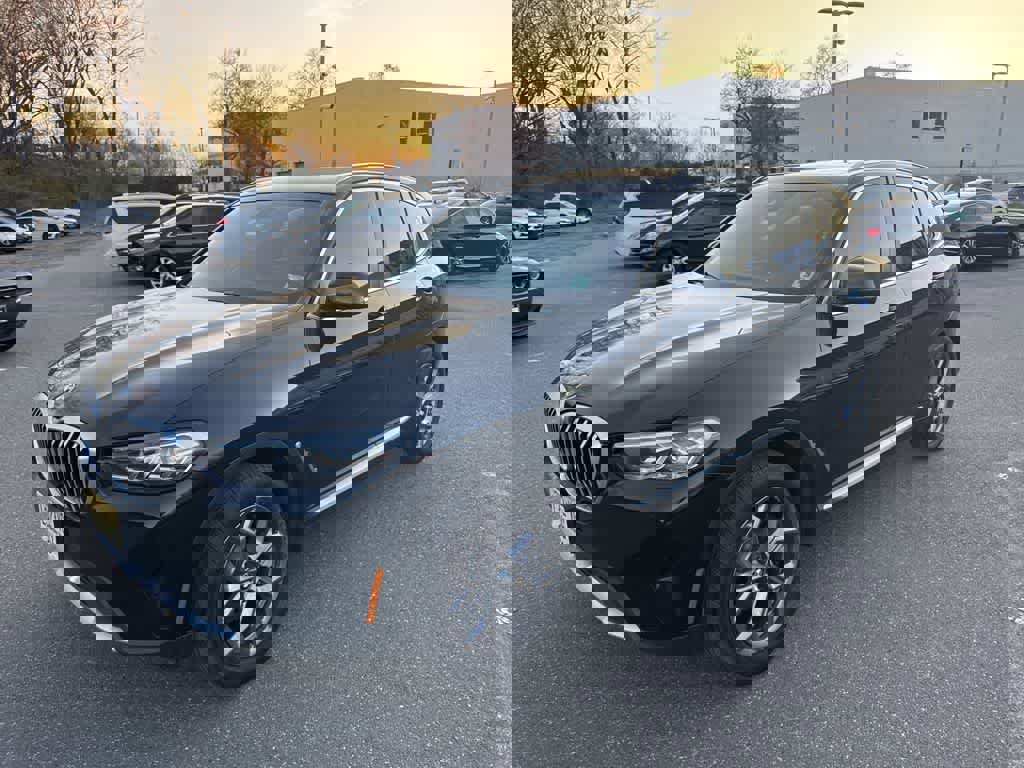 Used 2024 BMW X3 xDrive30i w/ Convenience Package w/ZPA image 1