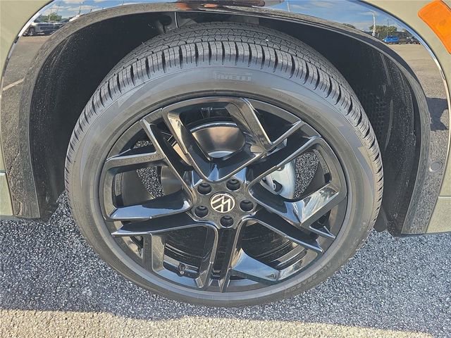 New 2026 Volkswagen Tiguan SE R-Line FWD image 27